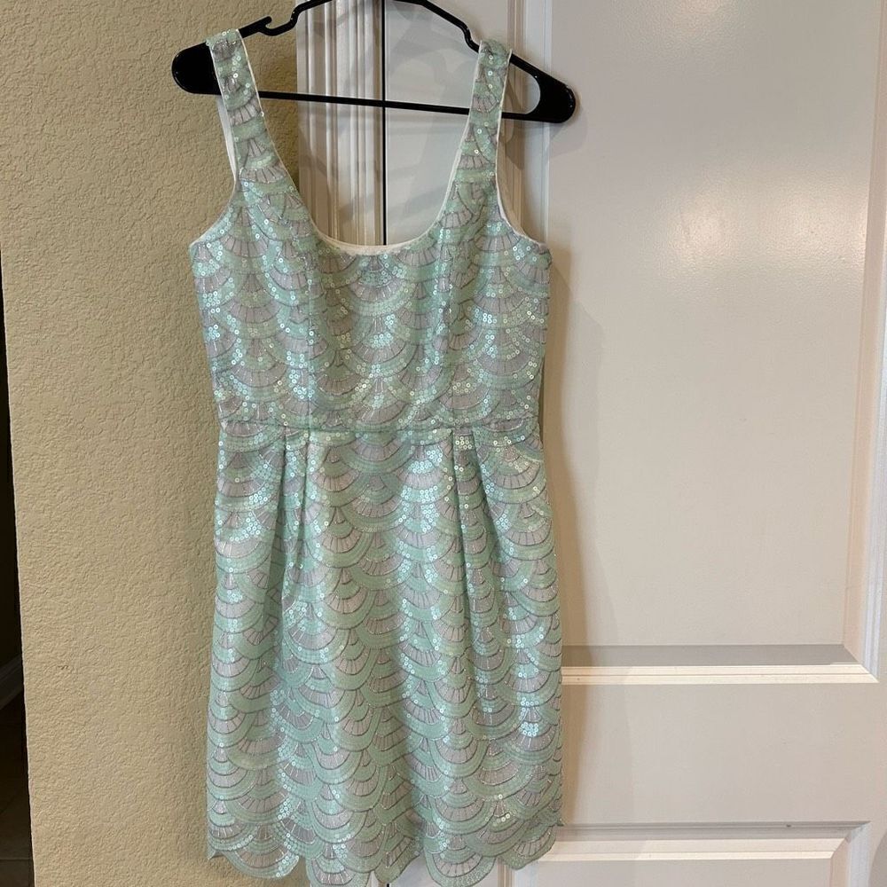 Bebe aqua mint silver scalloped sequin dress size  small‎